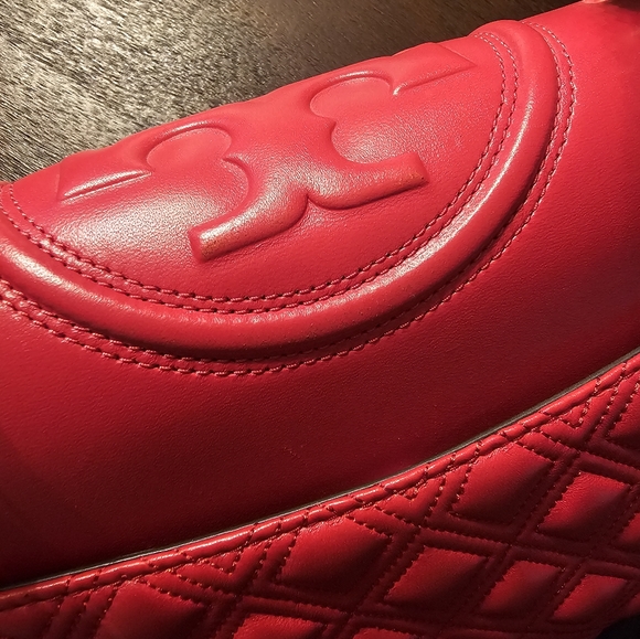 Tory Burch Fleming Convertible Shoulder Bag NWT - Picture 9 of 15